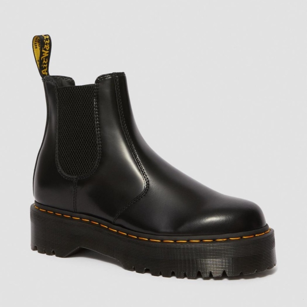 Dr. Martens 2976 Chelsea Platform Boots
